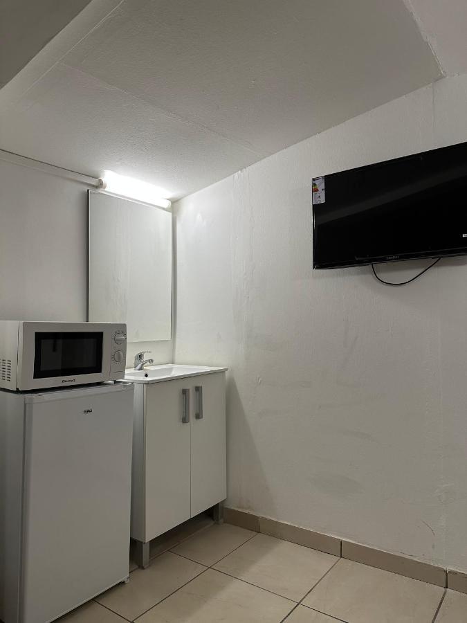 Azur Hotel แซงต์-เดอนี ภายนอก รูปภาพ